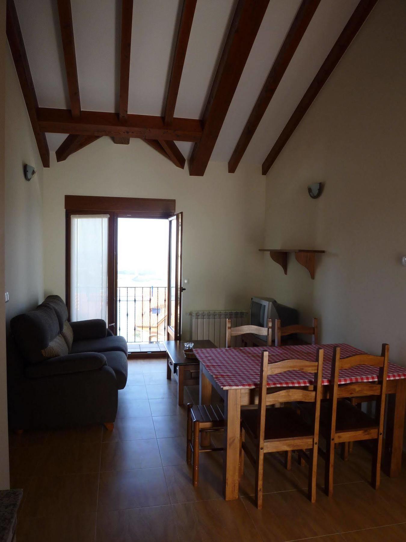 Apartamentos La Fuente De Enmedio 수안세스 외부 사진